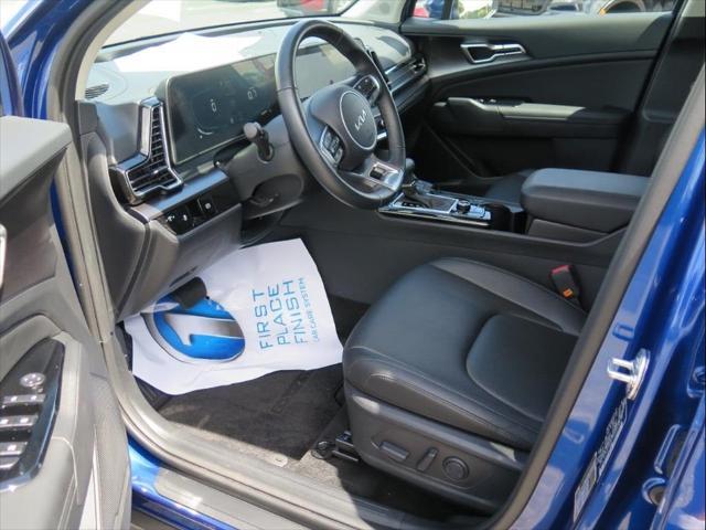Photo of 2025 Sapphire Blue Kia Sportage