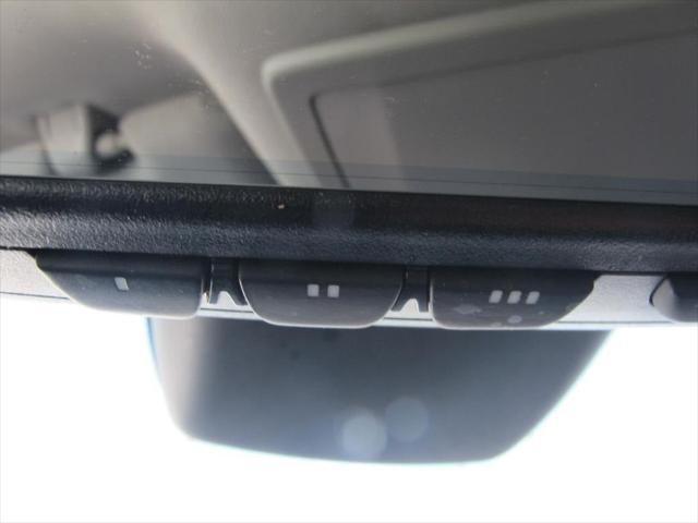 Photo of 2020 Magnetic Gray Metallic Toyota Highlander