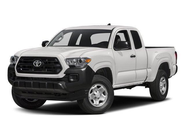 Photo of 2017 Super White Toyota Tacoma