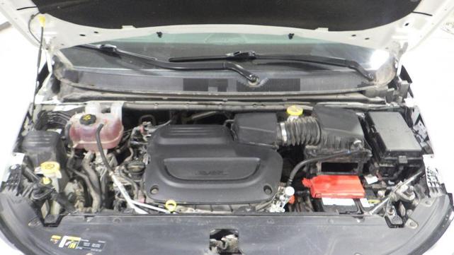 Photo of 2022 White Chrysler Pacifica