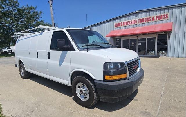 Photo of 2021 White GMC Savana 2500