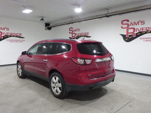 Photo of 2013 Red Chevrolet Traverse