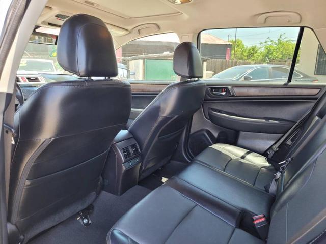 Photo of 2017 Ice Silver Metallic Subaru Outback