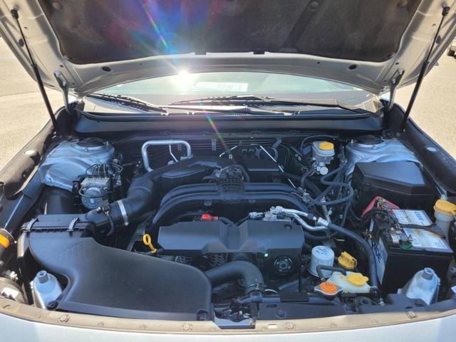 Photo of 2017 Ice Silver Metallic Subaru Outback