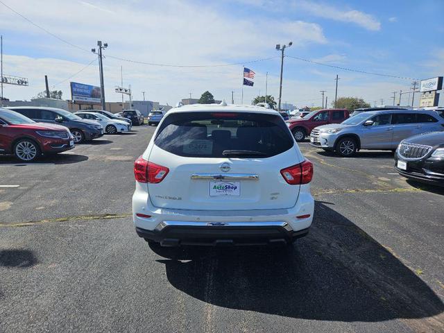 Photo of 2020 WHITE Nissan Pathfinder