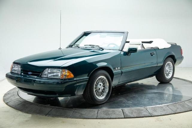 1990 Ford Mustang