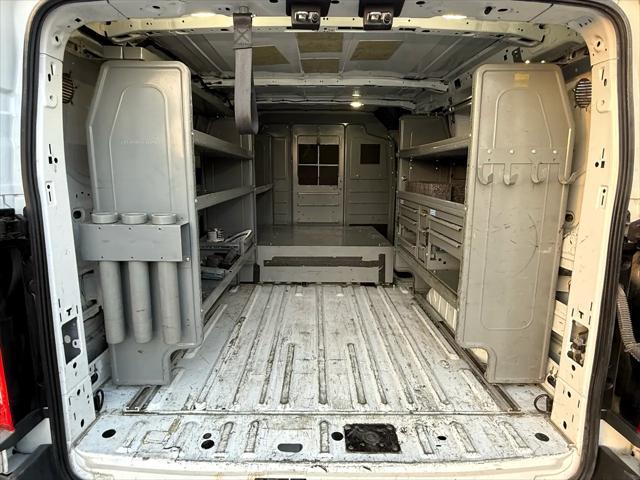 Photo of 2016 White Ford Transit-250