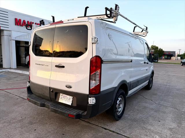 Photo of 2016 White Ford Transit-250