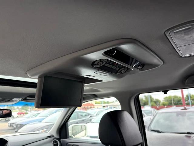 Photo of 2012 White Honda Pilot