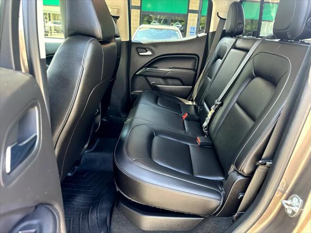 Photo of 2016 Bronze Alloy Metallic GMC Canyon