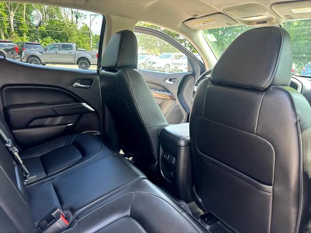 Photo of 2016 Bronze Alloy Metallic GMC Canyon