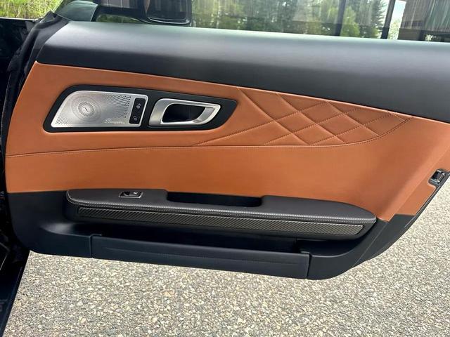Photo of 2016 Gray Mercedes-Benz AMG GT