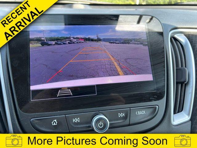 Photo of 2024 Summit White Chevrolet Malibu