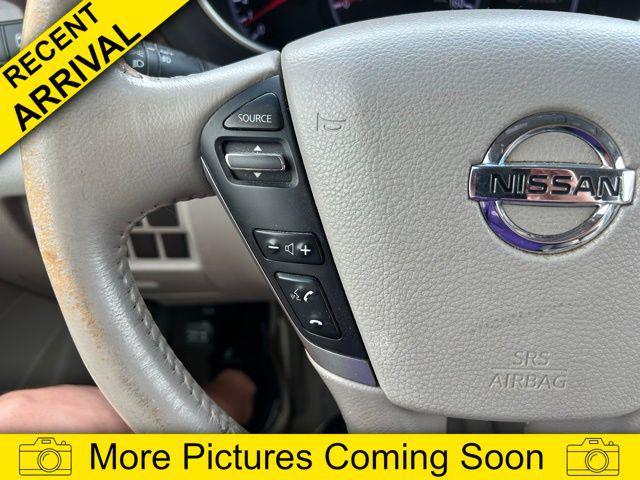 Photo of 2013 Platinum Graphite Metallic Nissan Quest