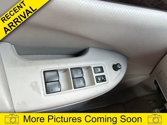 Photo of 2013 Platinum Graphite Metallic Nissan Quest