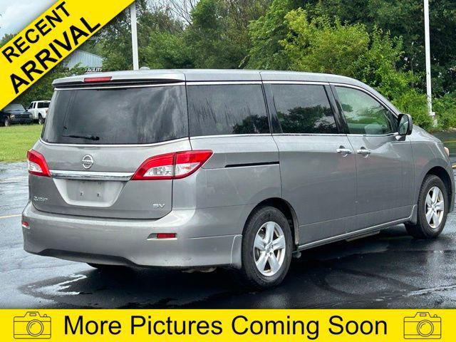 Photo of 2013 Platinum Graphite Metallic Nissan Quest
