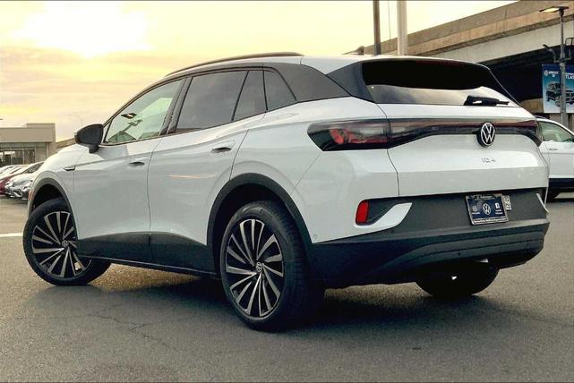 Photo of 2025 Pure White Volkswagen ID.4