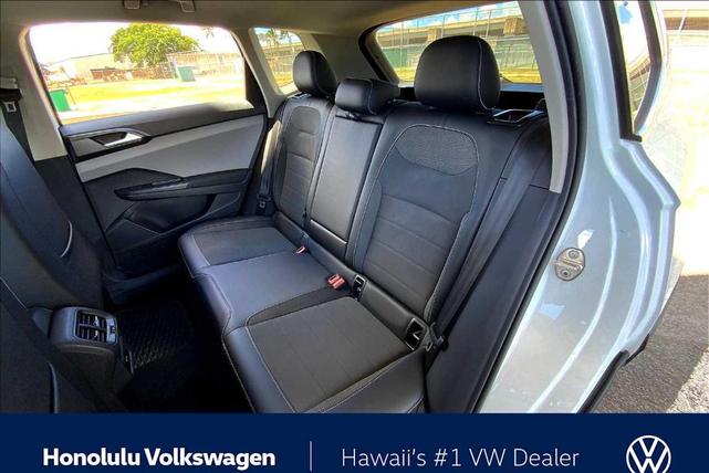 Photo of 2022 Pure White Volkswagen Taos