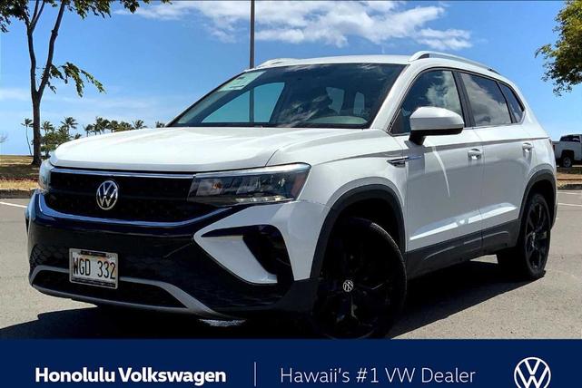 Photo of 2022 Pure White Volkswagen Taos