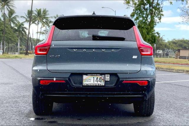 Photo of 2022 Blue Volvo XC40 Recharge Pure Electric