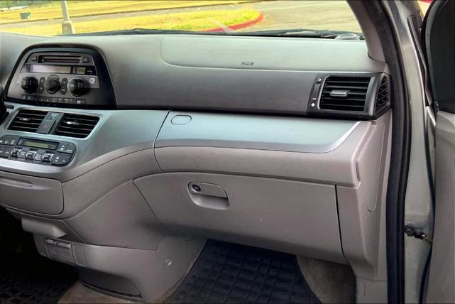 Photo of 2010 Silver Honda Odyssey