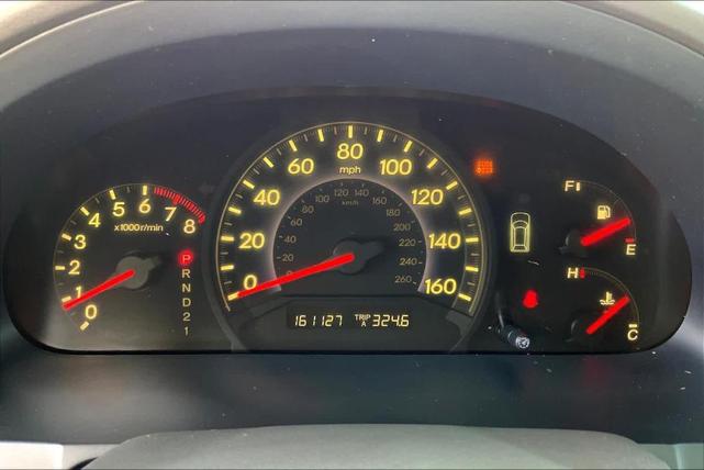 Photo of 2010 Silver Honda Odyssey