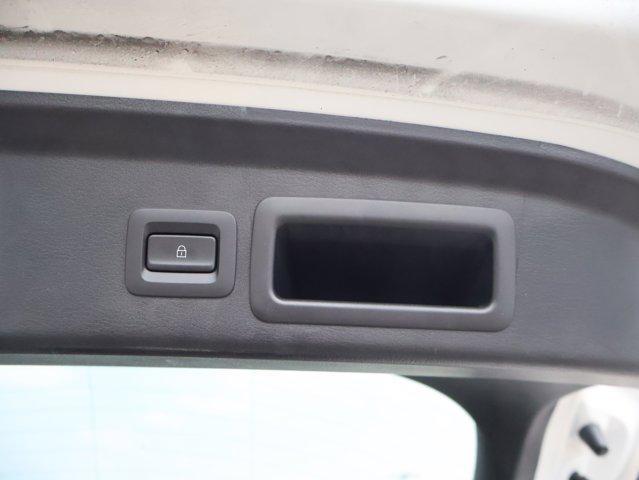 Photo of 2022 Snowflake White Pearl Mica Mazda CX-30