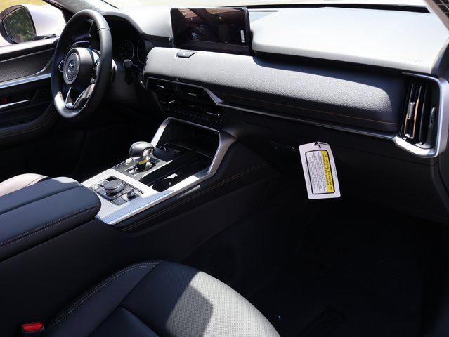 Photo of 2025 Rhodium White Premium Mazda CX-90