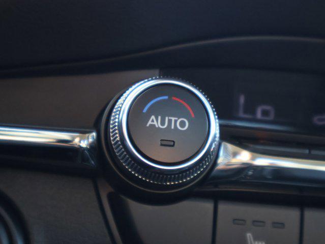 Photo of 2025 Snowflake White Pearl Mica Mazda Mazda3