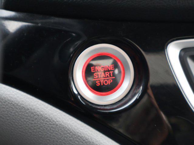 Photo of 2022 Modern Steel Metallic Honda Pilot