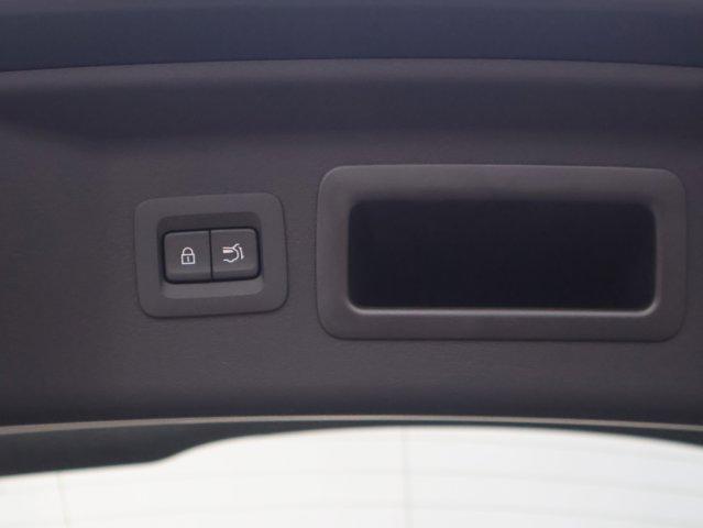 Photo of 2025 Deep Crystal Blue Mica Mazda CX-90