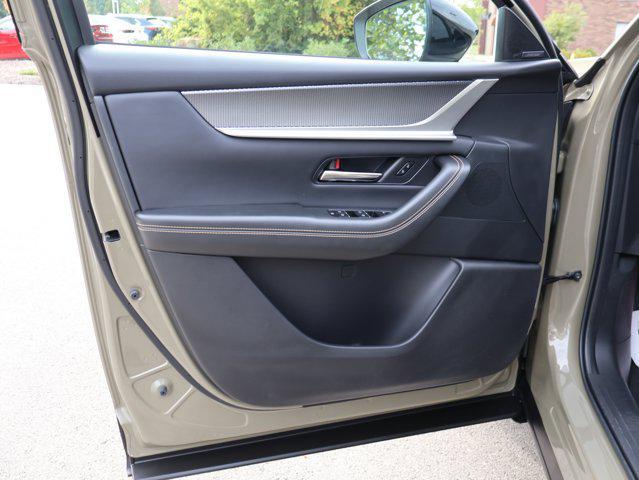 Photo of 2025 Zircon Sand Metallic Mazda CX-70 PHEV