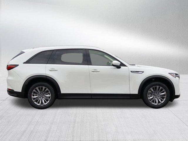 Photo of 2025 Rhodium White Premium Mazda CX-90