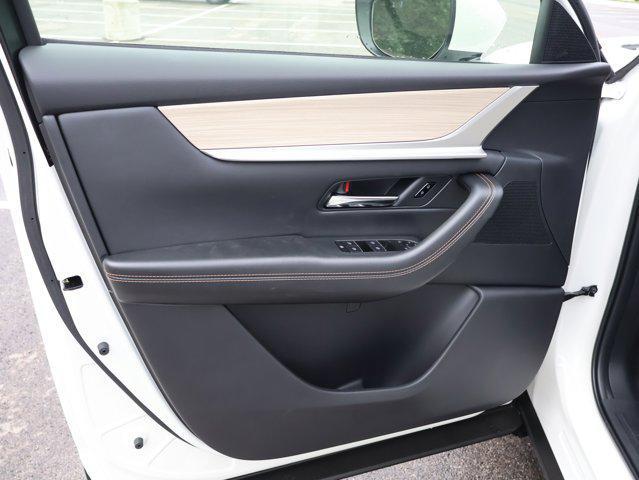 Photo of 2025 Rhodium White Premium Mazda CX-90