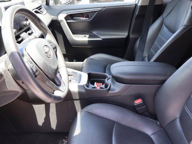 Photo of 2019 Blizzard Pearl Toyota RAV4 Hybrid
