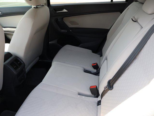 Photo of 2020 Deep Black Pearl Volkswagen Tiguan