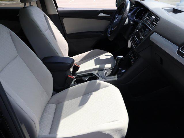 Photo of 2020 Deep Black Pearl Volkswagen Tiguan