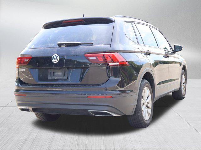 Photo of 2020 Deep Black Pearl Volkswagen Tiguan