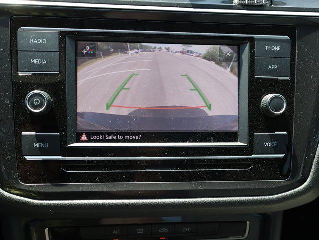 Photo of 2020 Deep Black Pearl Volkswagen Tiguan