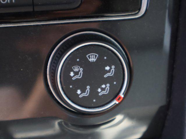 Photo of 2020 Deep Black Pearl Volkswagen Tiguan