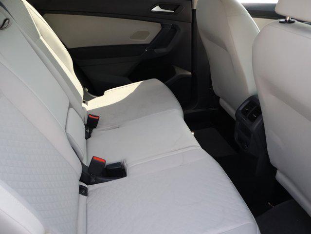 Photo of 2020 Deep Black Pearl Volkswagen Tiguan