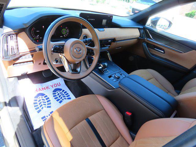 Photo of 2025 Zircon Sand Metallic Mazda CX-70