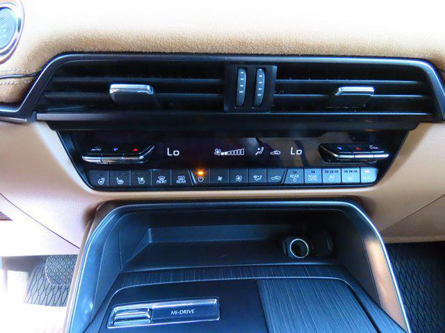 Photo of 2025 Zircon Sand Metallic Mazda CX-70