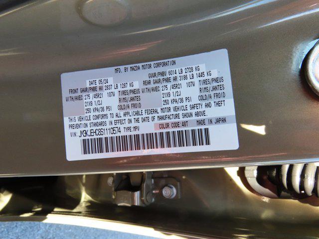 Photo of 2025 Zircon Sand Metallic Mazda CX-70