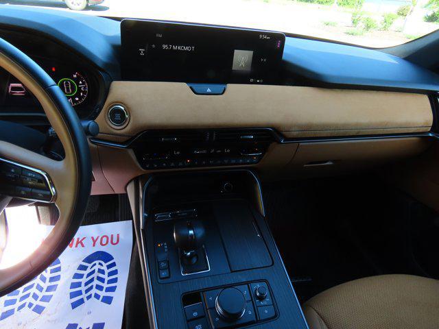 Photo of 2025 Zircon Sand Metallic Mazda CX-70