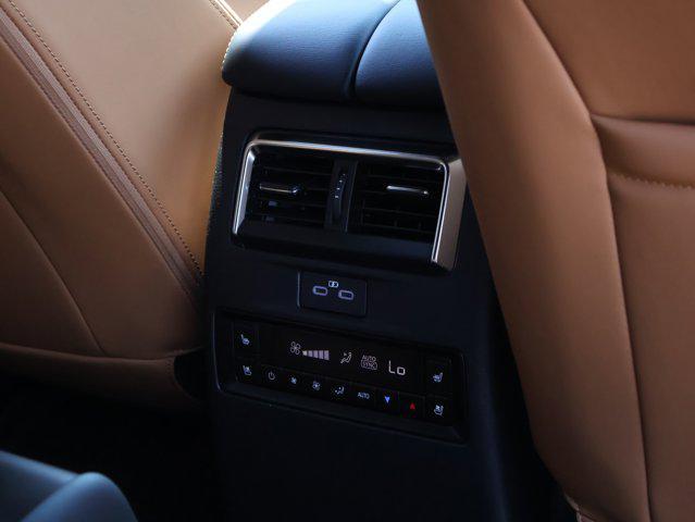 Photo of 2025 Machine Gray Metallic Mazda CX-90