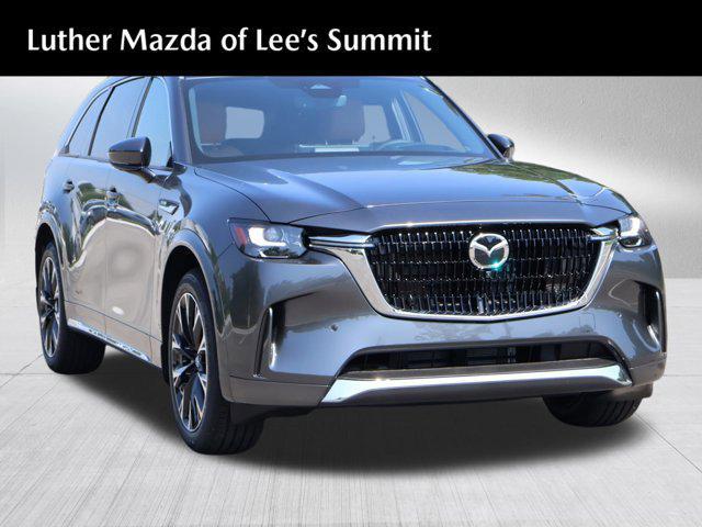 Photo of 2025 Machine Gray Metallic Mazda CX-90