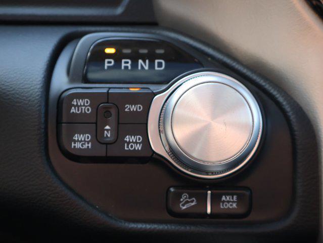 Photo of 2019 Granite Crystal Metallic Clearcoat RAM 1500