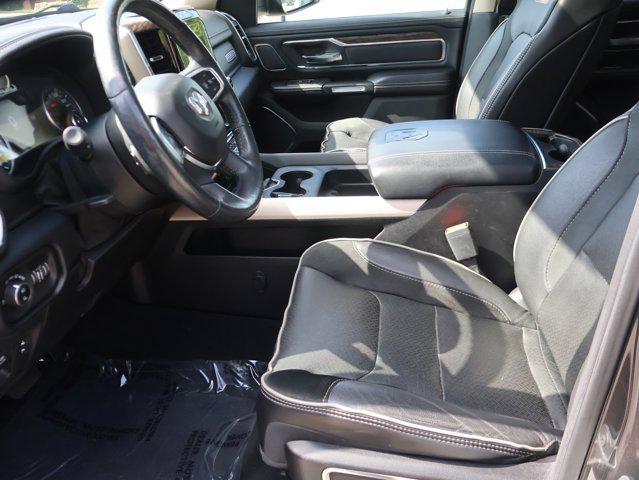 Photo of 2019 Granite Crystal Metallic Clearcoat RAM 1500