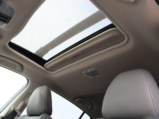 Photo of 2021 Ice Silver Metallic Subaru Crosstrek